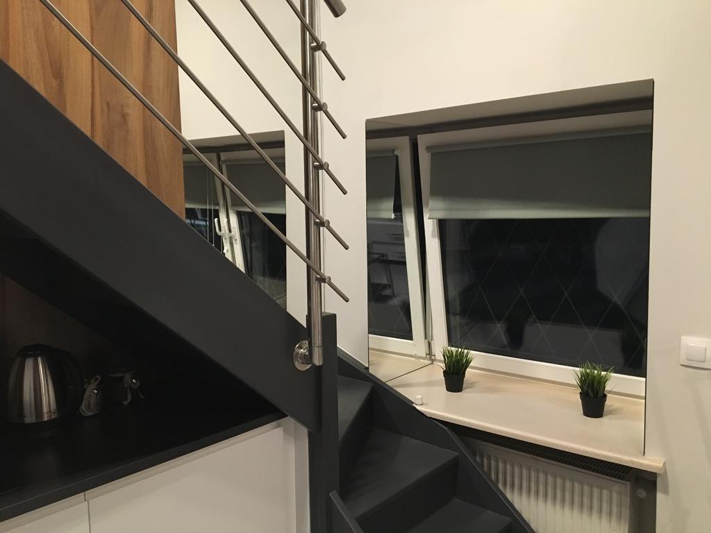 4 Apartment *